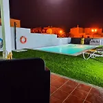 בית נופש Casa Yaiza *
